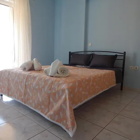 Angela's With Beautiful Balcony View * Agios Konstantinos (Phthiotis)