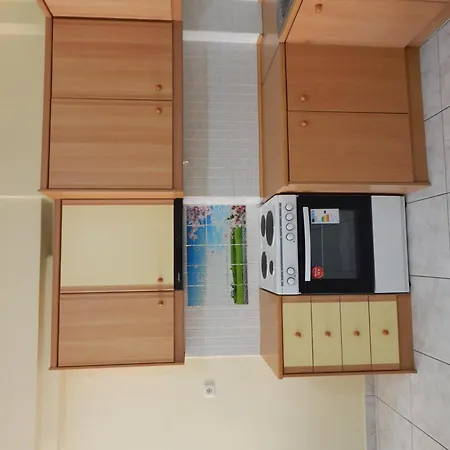 Angela's With Beautiful Balcony View *